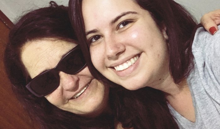 AJUDE MINHA MÃE
