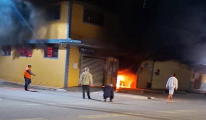 Ajudar a reerguer o mercado Balbino, que perdeu tudo em um incendio