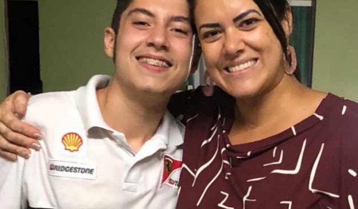  comprar uma guitarra para meu filho 