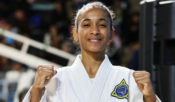 Ajudem a Jhulia a participar do campeonato brasileiro