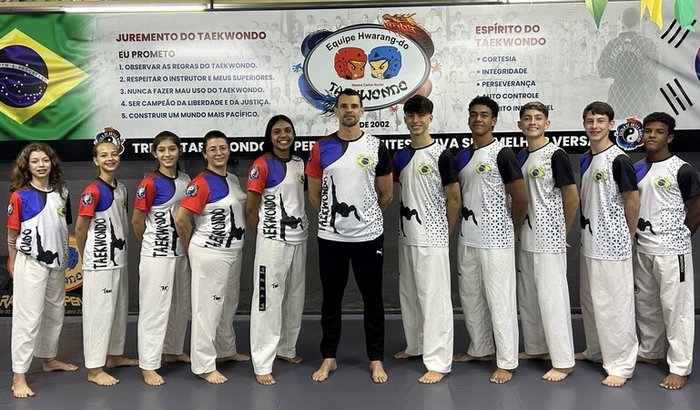 AJUDE A TRANSFORMAR SONHOS EM CONQUISTAS
