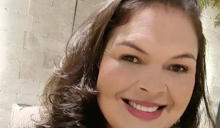 Ajuda pela cura Elen Carla da Conceição
