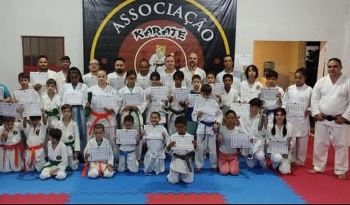 Ajuda para Pagamento do aluguel da sede durante um ano do Projeto Kashikoi