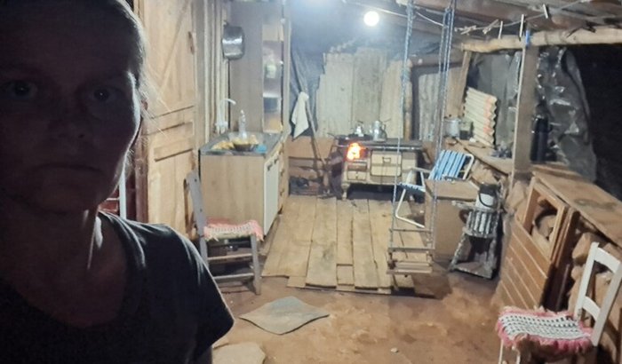 Moro no chão de terra, preciso COMPRAR UMA CASA .
