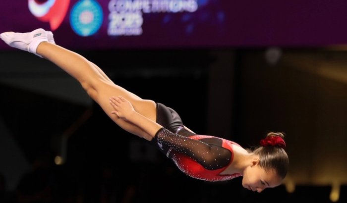 Ajude Sofia a estar no Mundial na China