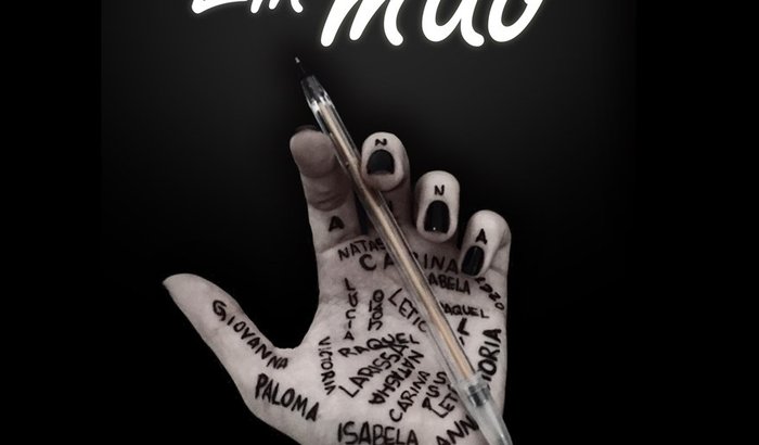 Publicação do livro de poesias Em Primeira Mão