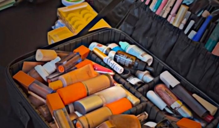 Ajude a Wan a Recomeçar: Vamos Reconstruir Seu Kit de Maquiagem