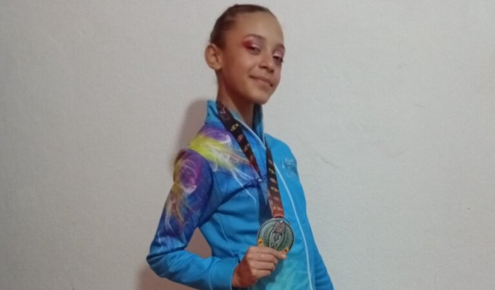 Ajuda com despesas em curso para Atleta de Ginástica rítmica