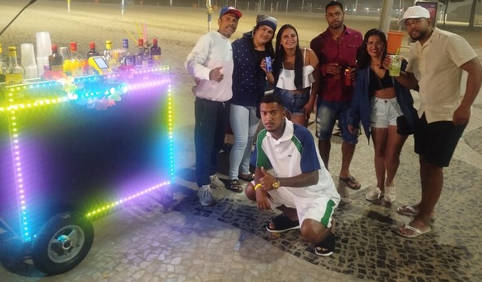 🍹 De Copacabana para o Mundo — Ajude a Estação 011