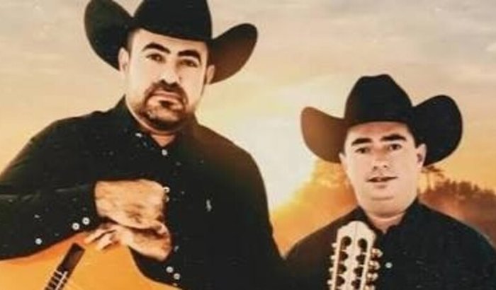 Amigos unidos por Paulo, da dupla Paulo e Dênio para tratamento