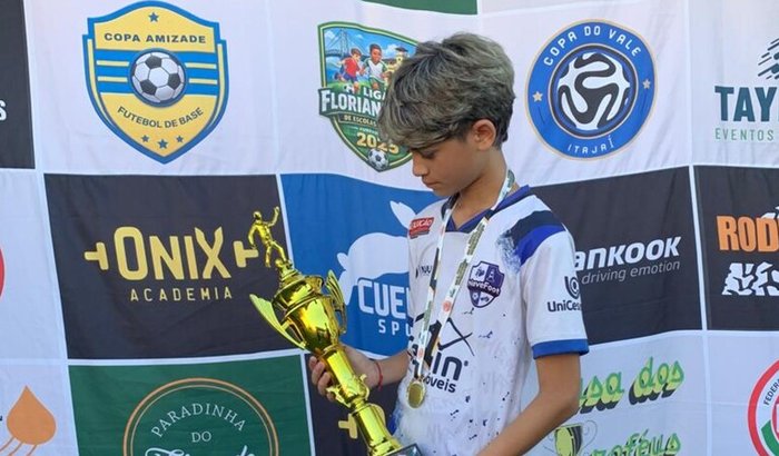 Ajude o Davi a realizar o sonho de jogar o campeonato Fair Play Floripa.