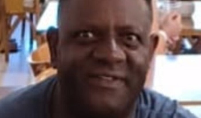 Em memória do nosso querido Carlos