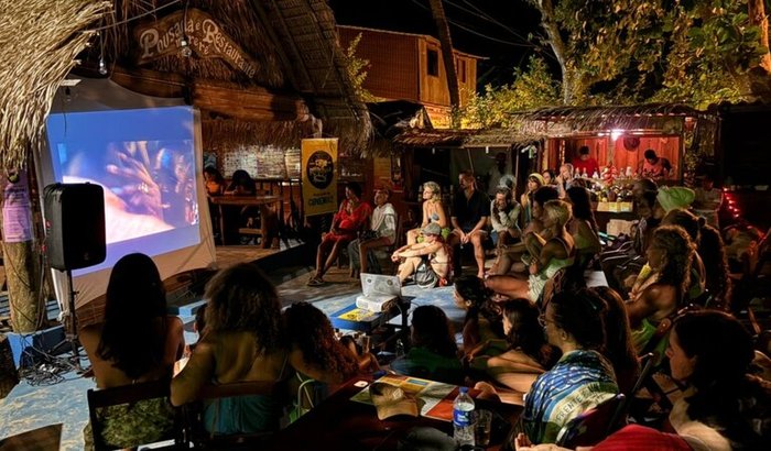Entre Ilhas: Cinema Baiano nas Comunidades