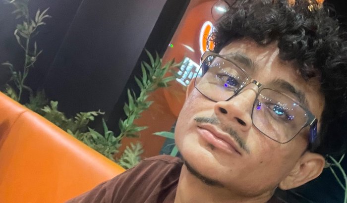 Ajude esse humilde Adm a melhorar seu meio de trabalho