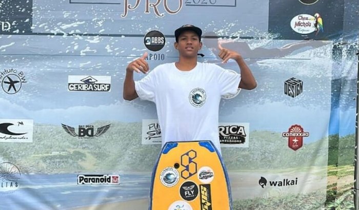 Ajude Nyas - Atleta mirim de bodyboard