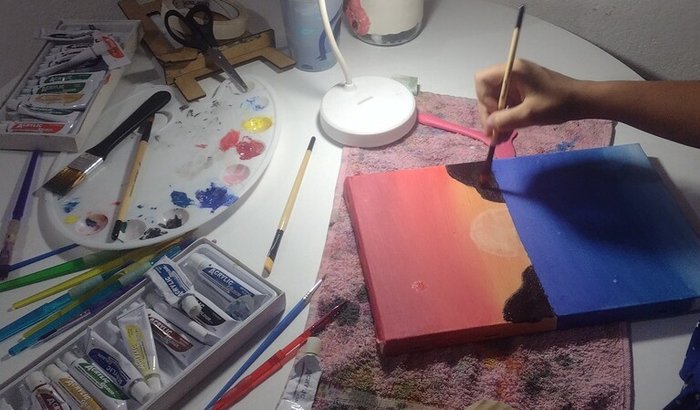 “Ajude a Bia Arte & Cor a continuar pintando seus sonhos”.
