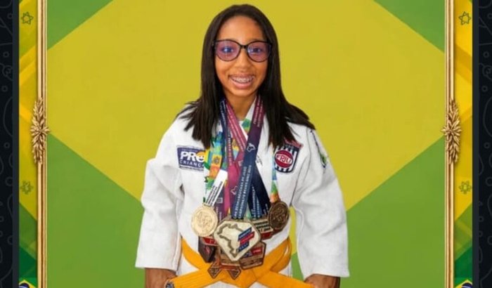 Ajude nossa Atleta Júlia Yasmin a comprar o kimono de Jiu-jitsu