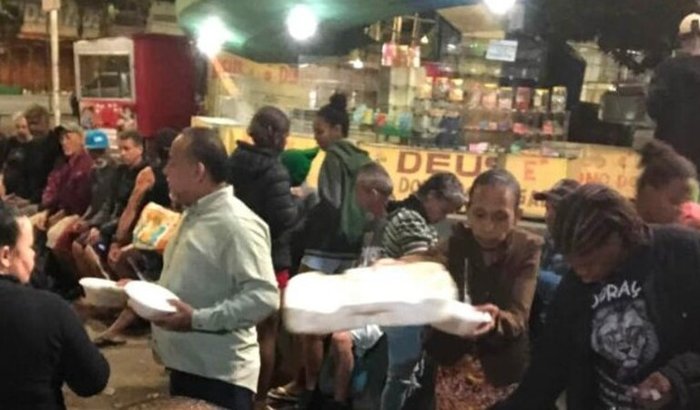 Ajudar comprar Van da solidariedade