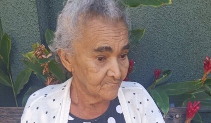 Meu nome é Maria de Jesus Pereira dos Santos estou com câncer