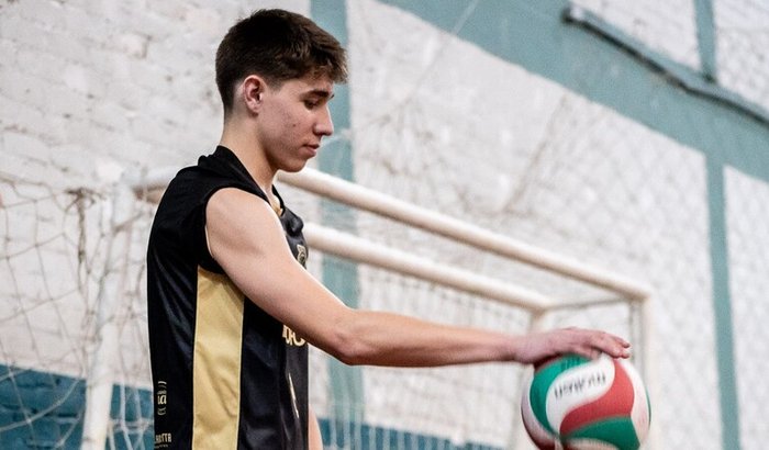 Bora ajudar o Eduardo a chegar mais longe?💙🏐