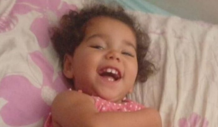 DÊ UMA OPORTUNIDADE PARA HELENA