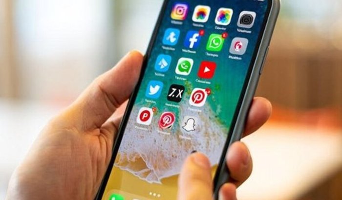 Compra um celular pra LIVE