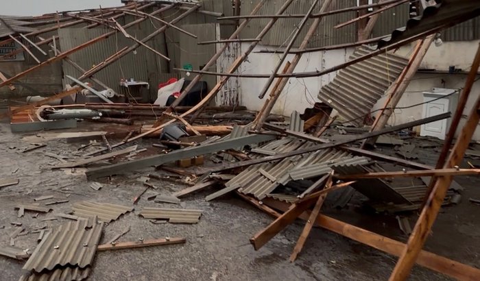 Nós ajude a reconstruir a Caprixos