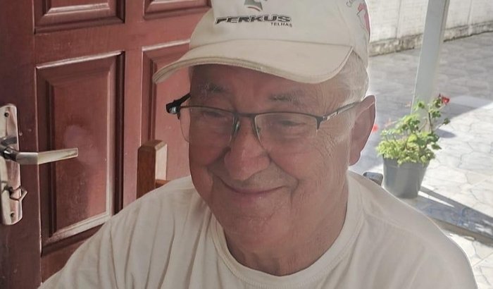 Ajude Seu Odorico a recuperar a visão