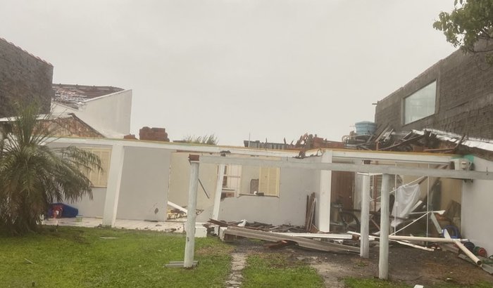 Me ajude a reconstruir minha casa