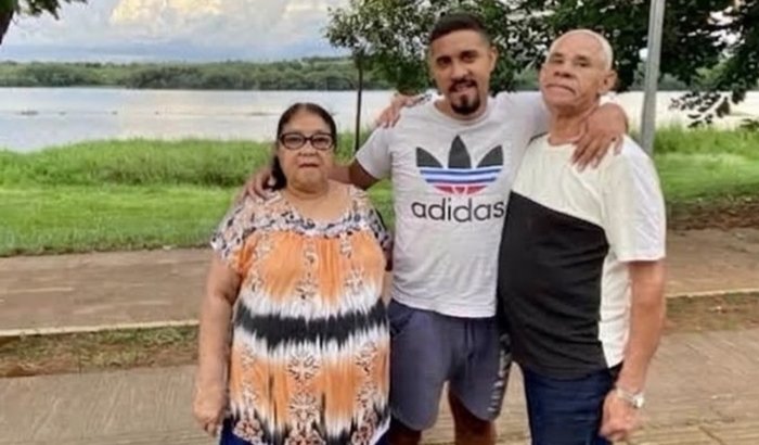 Ajude Maria Cecília: Tratamento de Câncer Maligno