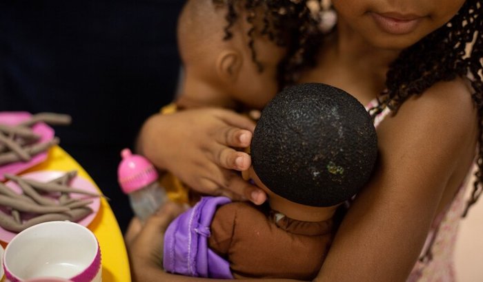 Ajuda para seguir Brincando em Família em um espaço cuidadoso