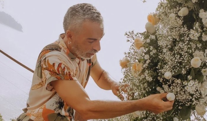 O amor FLORESCE Alessandro
