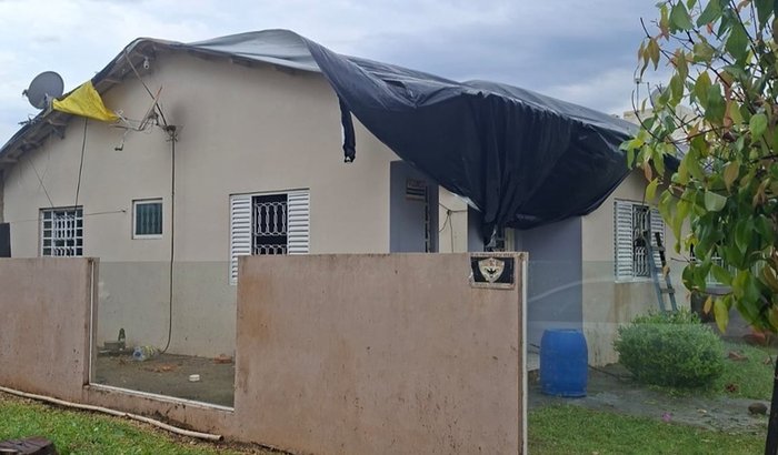 Ajudar a reconstruir a casa da SD STURZA - SANTIAGO.