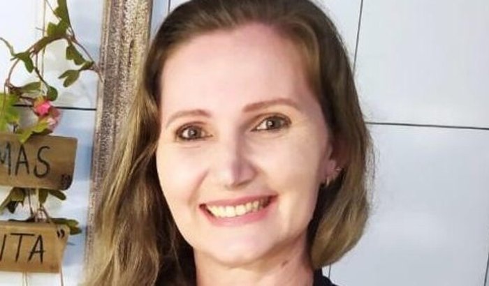 Vamos juntos ajudar a professora Marzangela!