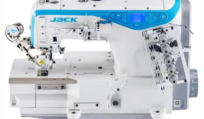 Ajude a Lucilene a adquirir uma Máquina Galoneira Eletrônica Jack W5 para seu trabalho de costura