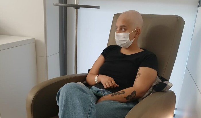 Ajude a Yasmim, 21 anos, Na Luta Contra o Câncer De Mama ❤️
