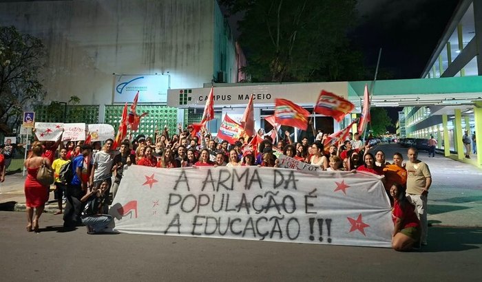 ✊ Fortaleça o Movimento Estudantil!
