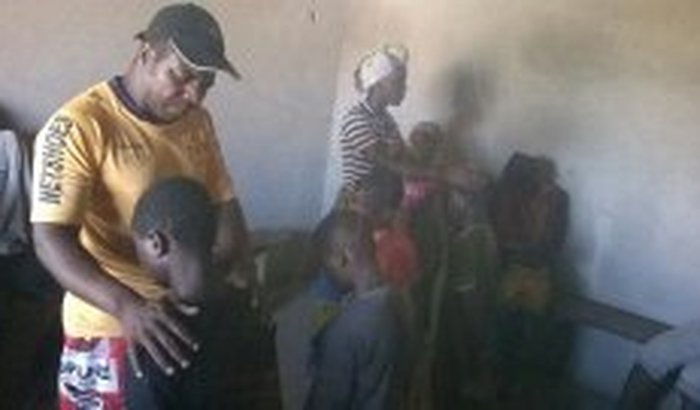 Alfabetização de crianças na África