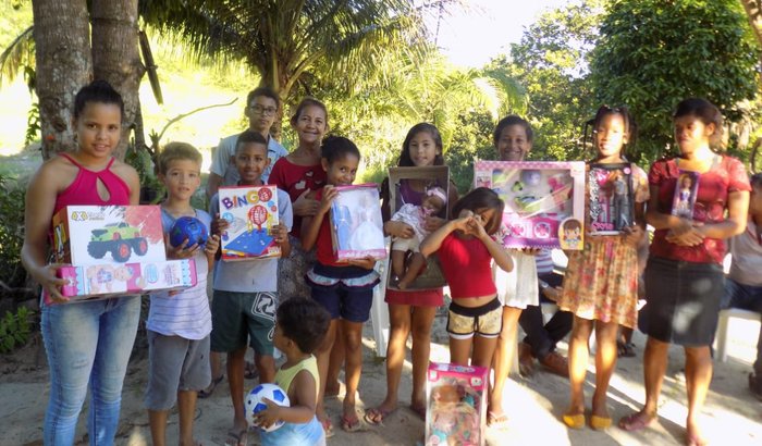 DOE UM BRINQUEDO, GANHE UM SORRISO