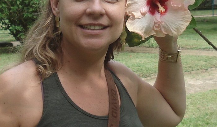 Ajude Danielle Skrobot se tornar Terapeuta Thetahealing