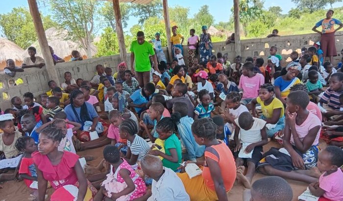 Ajude as crianças de África Moçambique