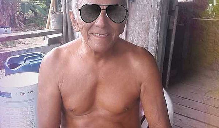 Ajude a jade fazer uma cirurgia.