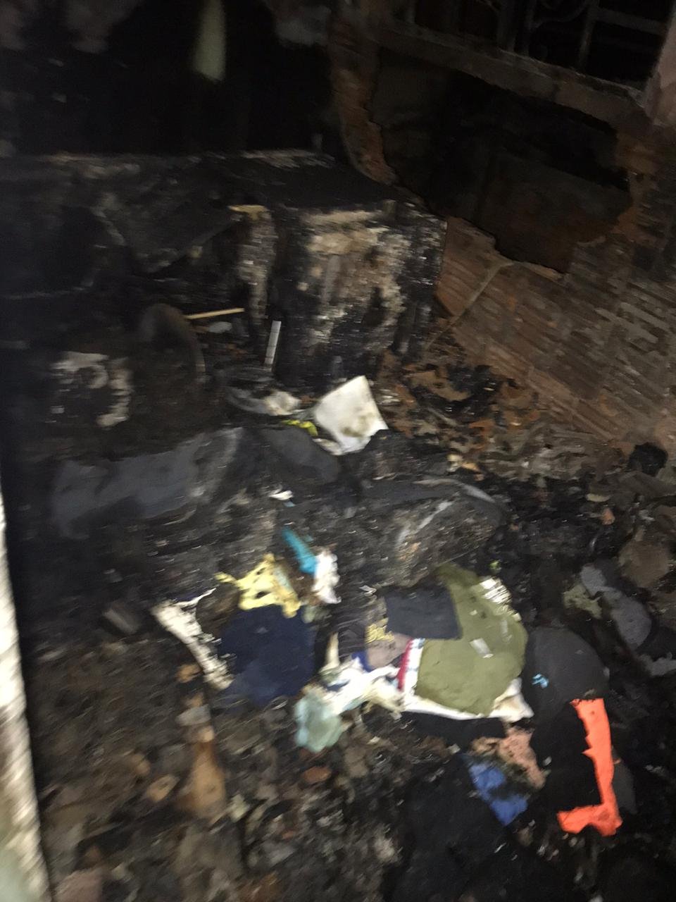 imagem da vaquinha Estou sem casa com 5 filhos na rua, minha casa pegou fogo