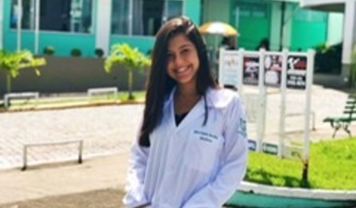 Me ajude a continuar na faculdade