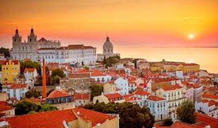 Me ajude a morar em Portugal