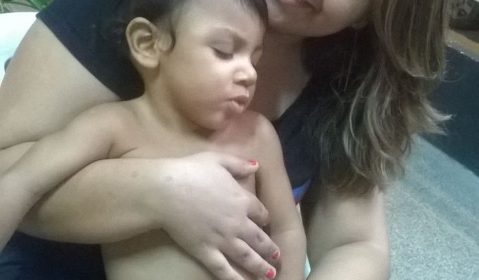  AJUDE O DEXTER A ANDAR