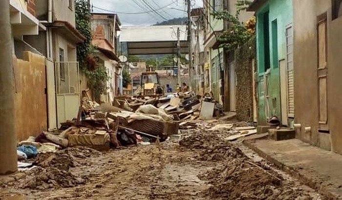 Compra de BERÇOS para vítimas da enchente em Porciúncula RJ