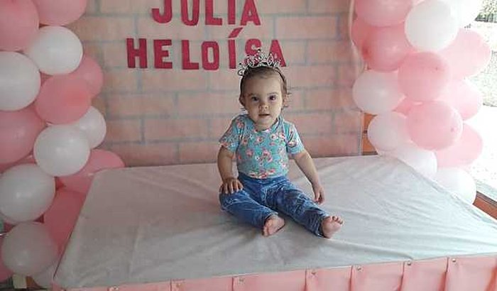 Ajudando a Júlia Heloísa Cardoso