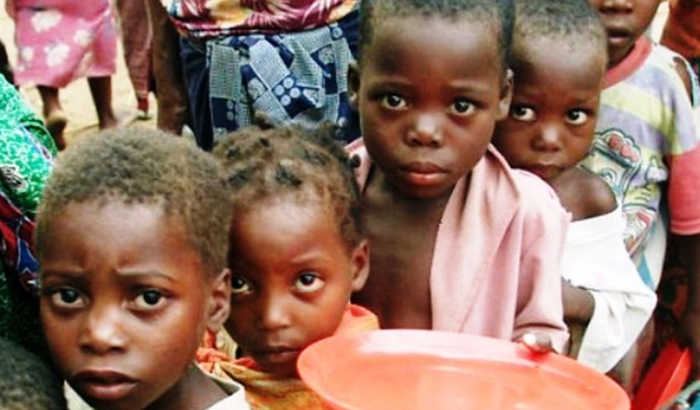 ALIMENTOS PARA FAMÍLIAS DE ALVORADA