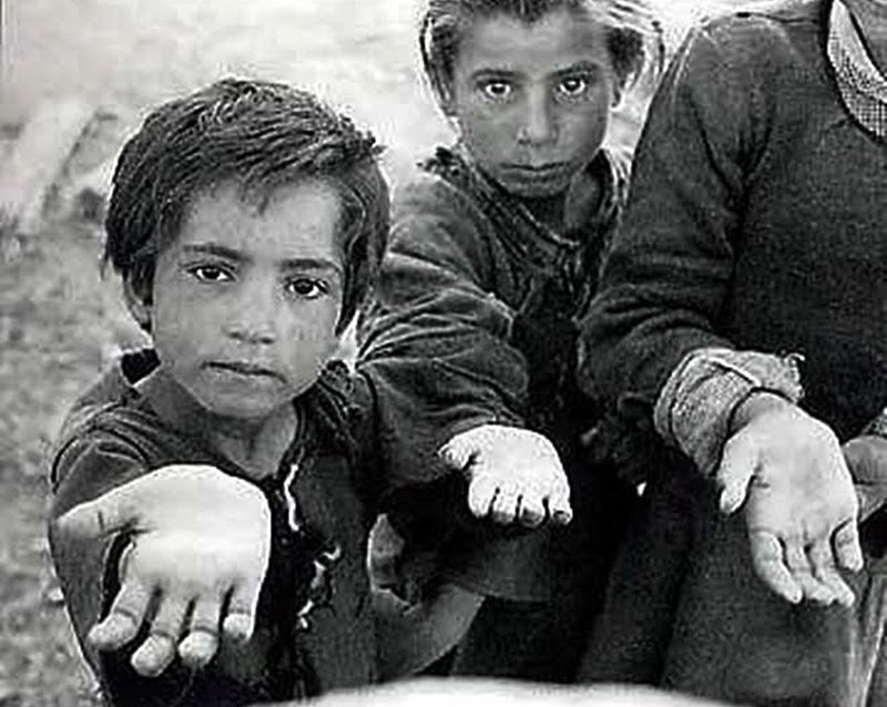 Em tempos de  CORONA ajuda quem tem FOME